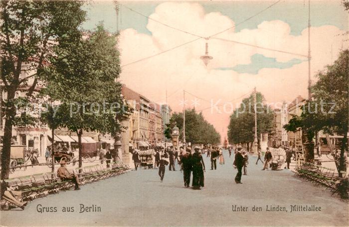 BERLIN  CITY Unter den Linden Mittelallee