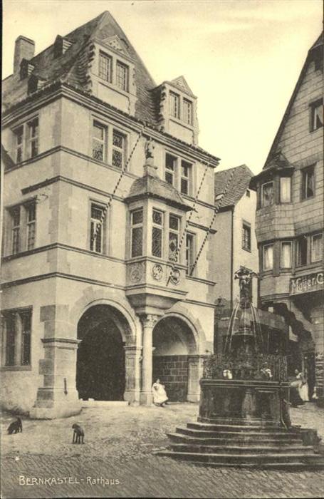 BERNKASTEL-KUES Berncastel Rheinland-Pfalz Rathaus