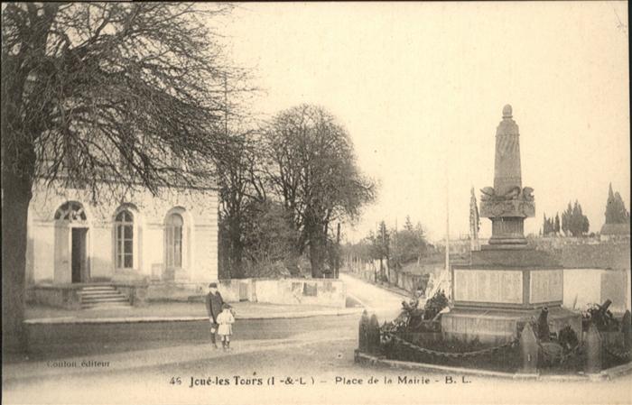Joue-les-Tours Place de la Mairie