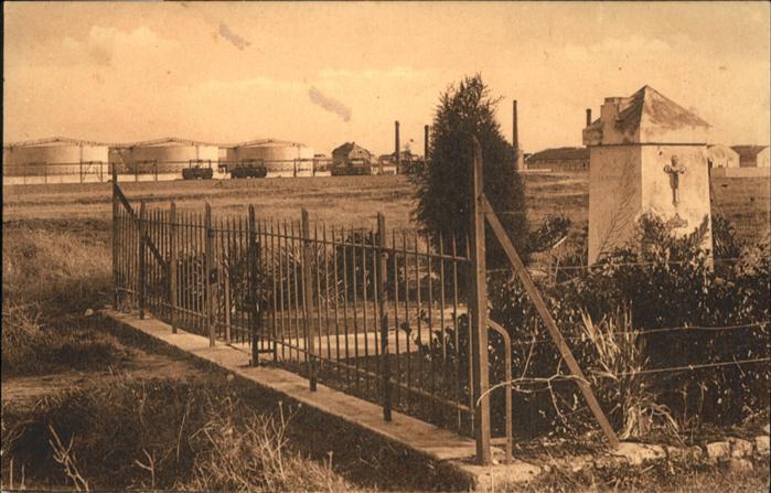 La Rochelle-Normande Laleu Monument eleve Usine
