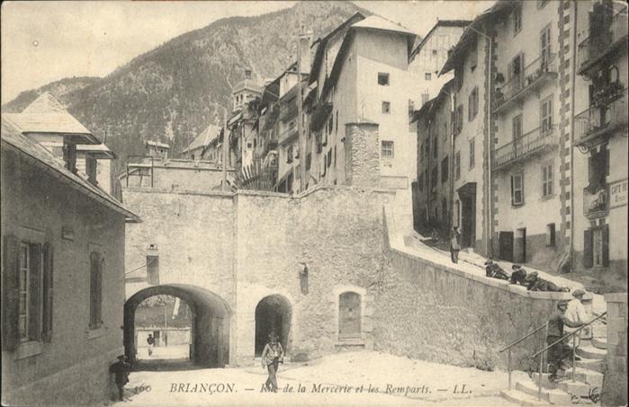 Briancon Rue Mercerie Remparts