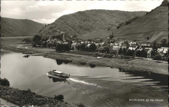 Moselkern Schiff