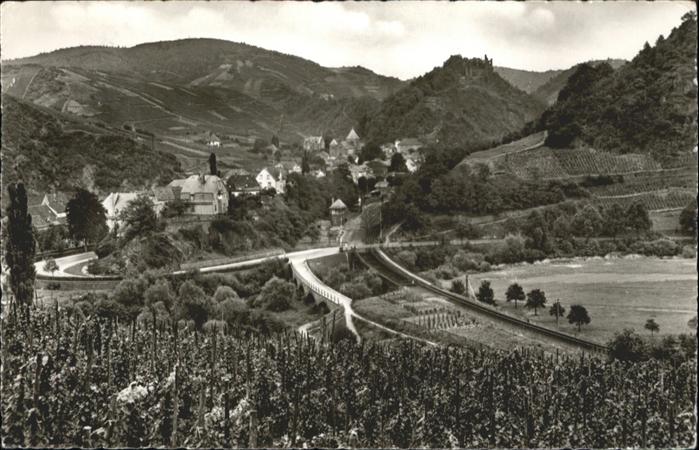 Altenahr Burg Are schwarzes weisses Kreuz