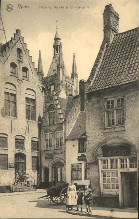 Ypern Ypres Ypres Place du Musee Conciergerie