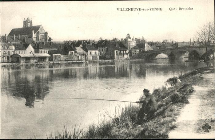 Villeneuve-sur-Yonne Quai Bretoche Brücke