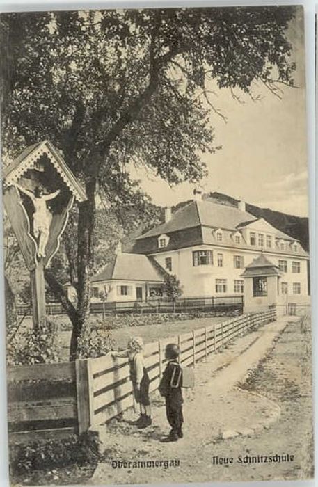 OBERAMMERGAU Bayern Schnitz Schule ungelaufen ca. 1910