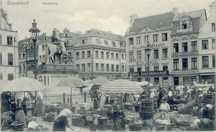 Duesseldorf arktplatz