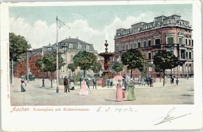Aachen Kaiserplatz Kaiserbrunnen