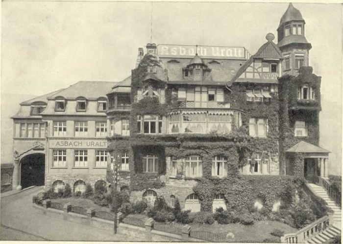 Ruedesheim Rhein sbach Uralt