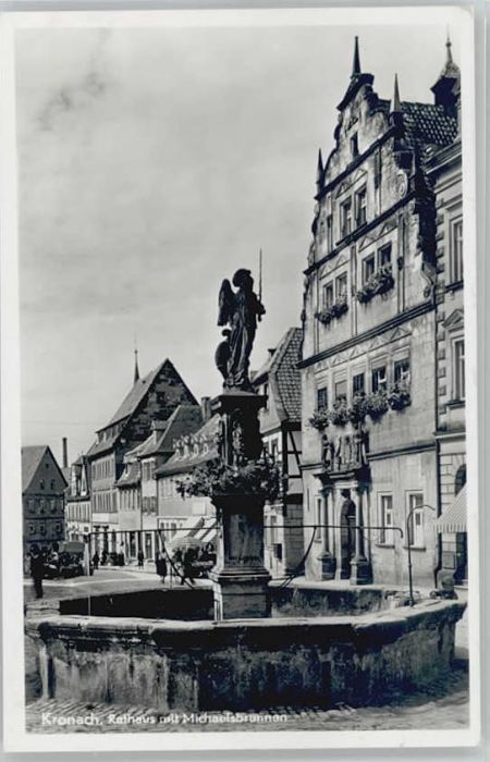 Kronach Oberfranken Rathaus Michaelsbrunnen
