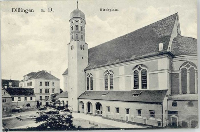 Dillingen Donau Kirchplatz
