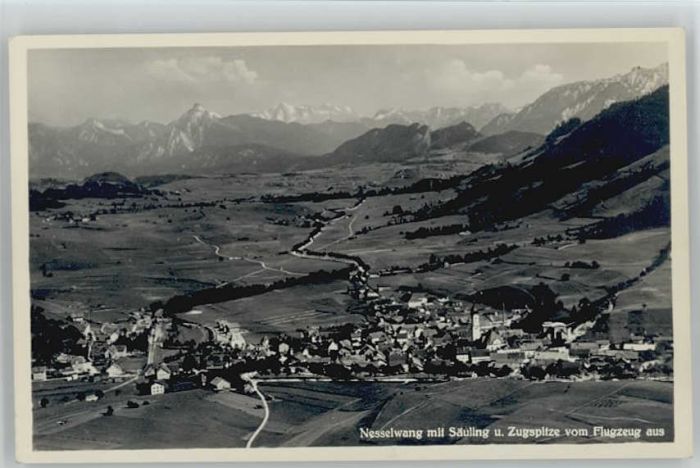 Nesselwang Allgaeu Bayern Fliegeraufnahme Zugspitze Saeuling * 1940