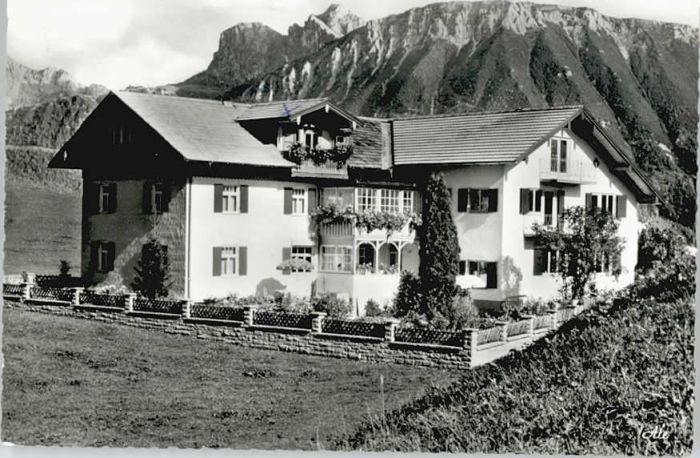Pfronten Ostallgaeu Bayern Roefleuten Pension Alpenblick