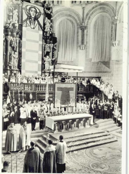 TRIER CITY Heilige Rock Ausstellung