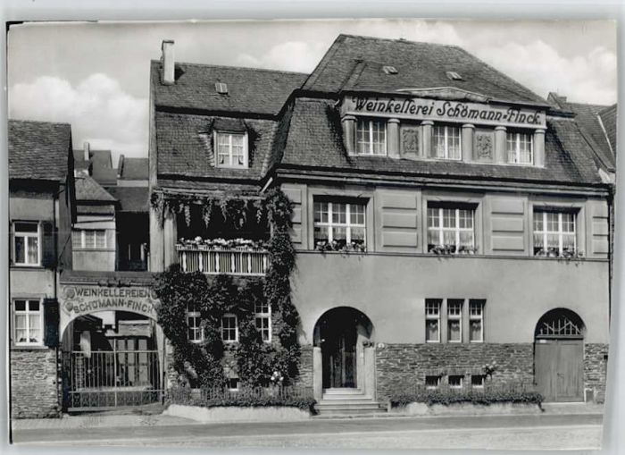 Zeltingen-Rachtig Mosel Zeltingen Weinkellerei Schömann Finck