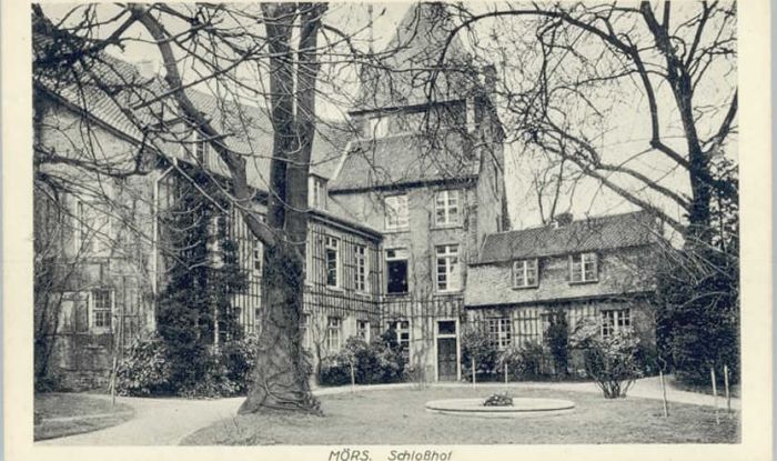 Moers Schlosshof