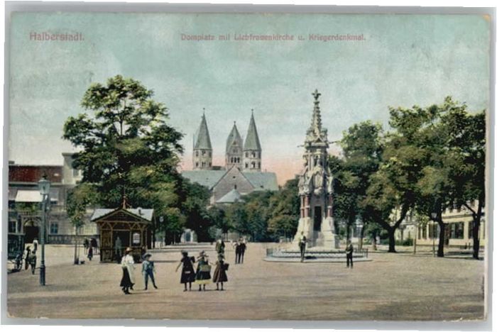 Halberstadt Domplatz Liebfrauen Kirche  Krieger Den