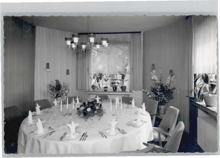 Friedrichsfeld Niederrhein Esstisch