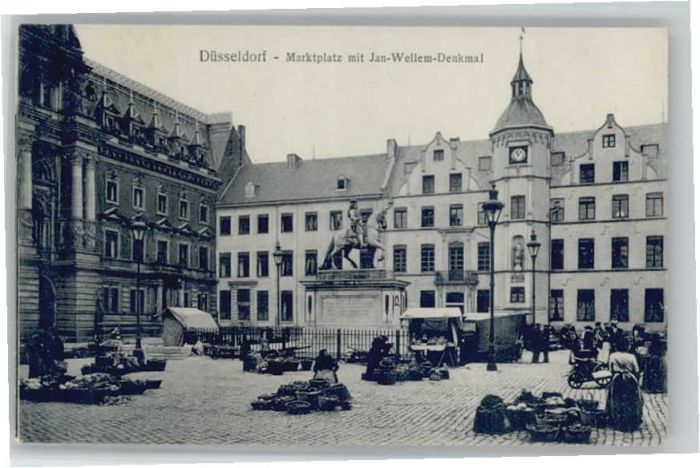 DuessELDORF CITY arktplatz Jan Wellem-Denkmal