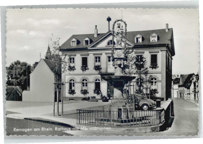 REMAGEN Rheinland-Pfalz Rathaus Marienbrunnen