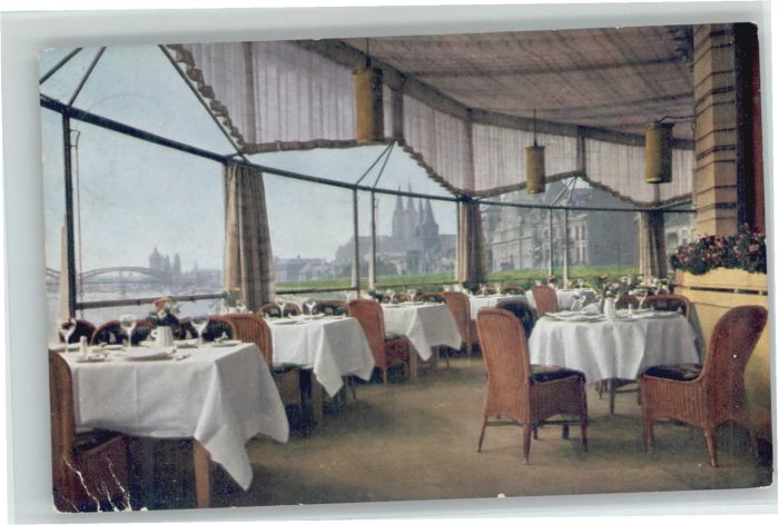 KoeLN  Rhein  Bastei Innenansicht