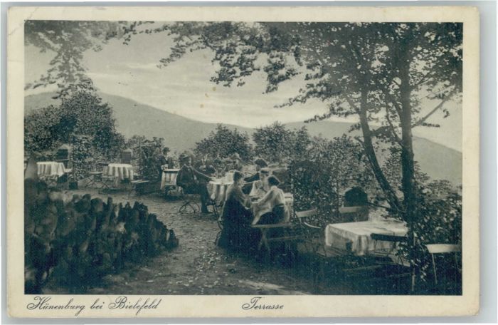 Huenenburg afe Terrasse