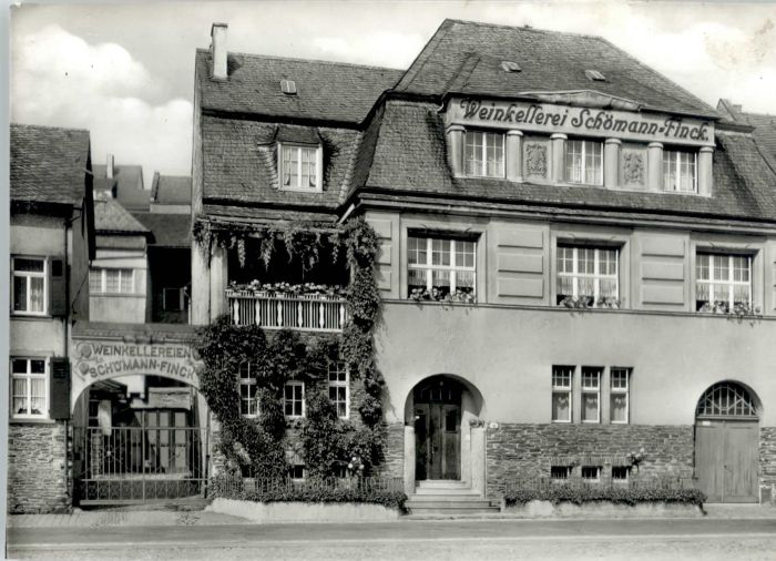 Zeltingen-Rachtig Weinkellerei Schömann-Finck