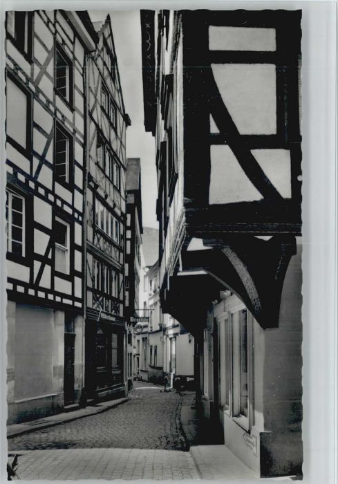 BERNKASTEL-KUES Berncastel Rheinland-Pfalz Moselstrasse