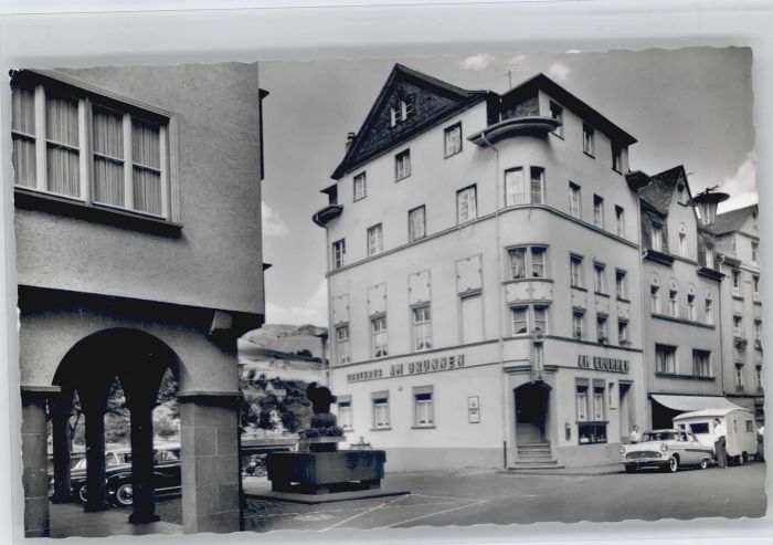 Zell Mosel Gasthaus am Brunnen Schwarzen Katz Brun