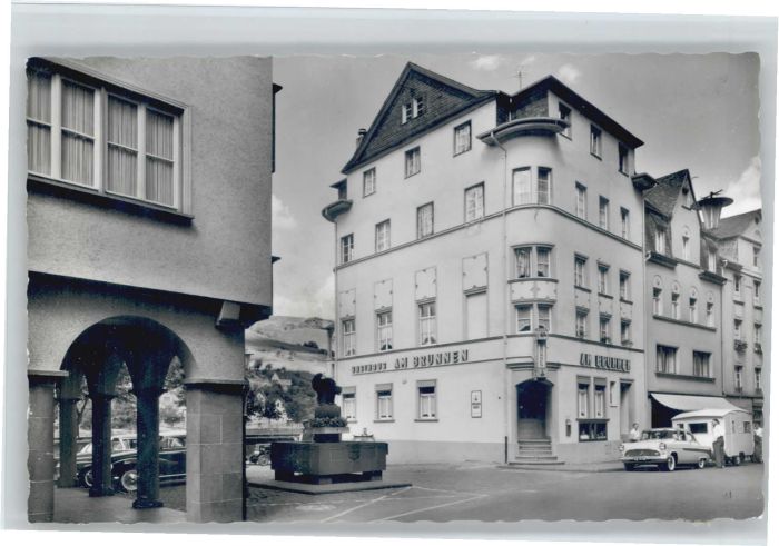 Zell Mosel Gasthaus am Brunnen Schwarzen Katz Brun