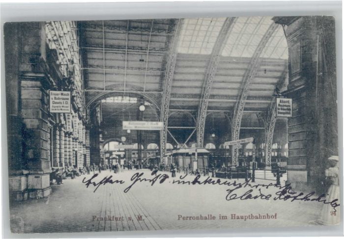Frankfurt Main Perronhalle