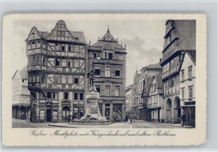 Giessen Lahn Giessen Marktplatz Kriegerdenkmal altes