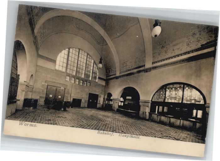 Worms Bahnhof Haupthalle