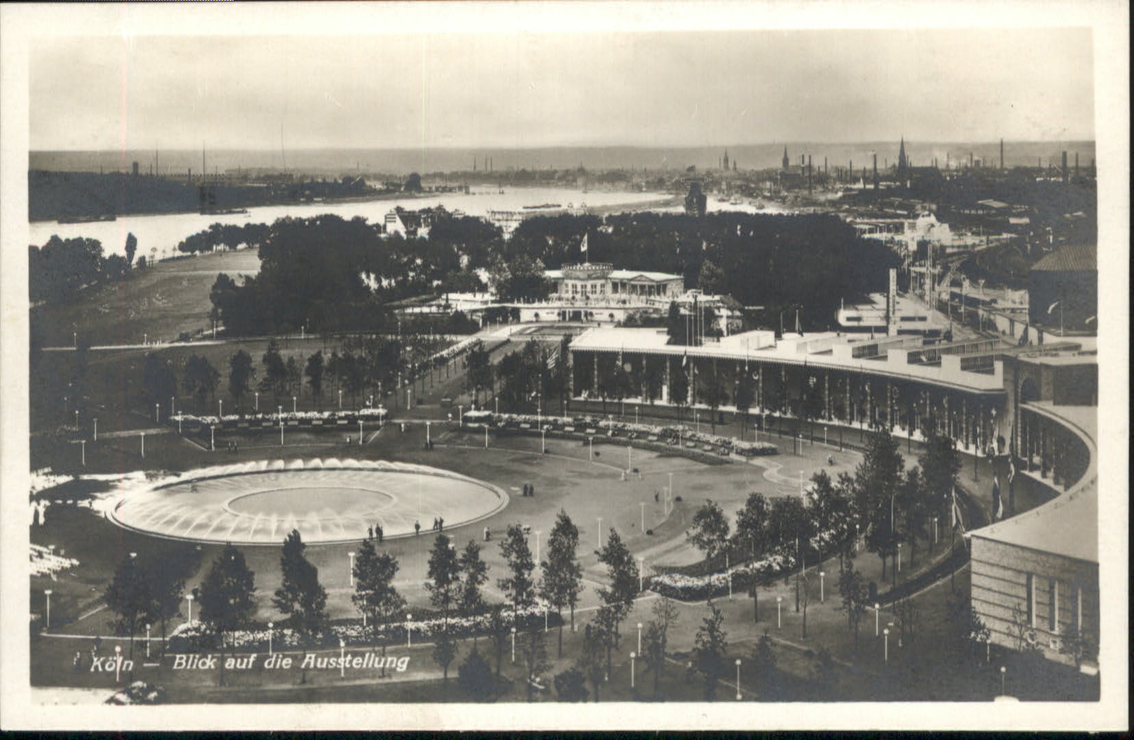 Koeln Rhein Ausstellung