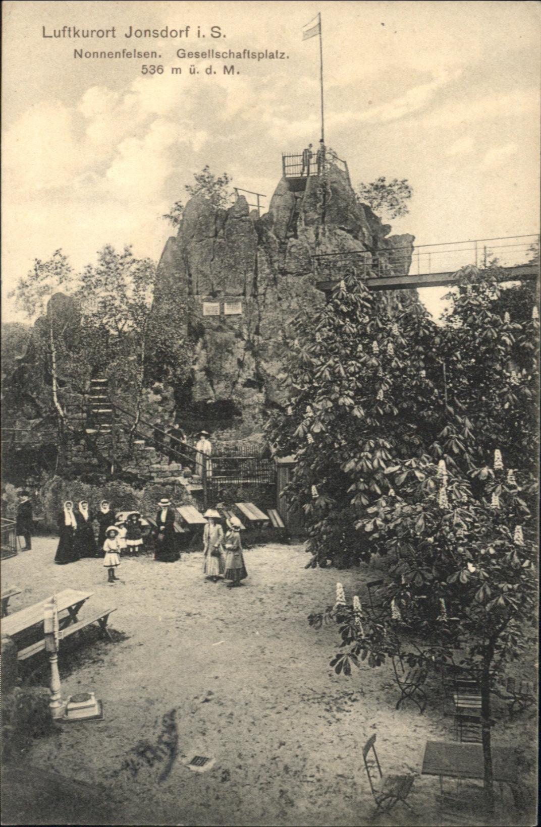 Jonsdorf Nonnenfelsen
Gesellschaftsplatz