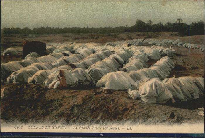 Tunis Scenes et Types Grande Priere