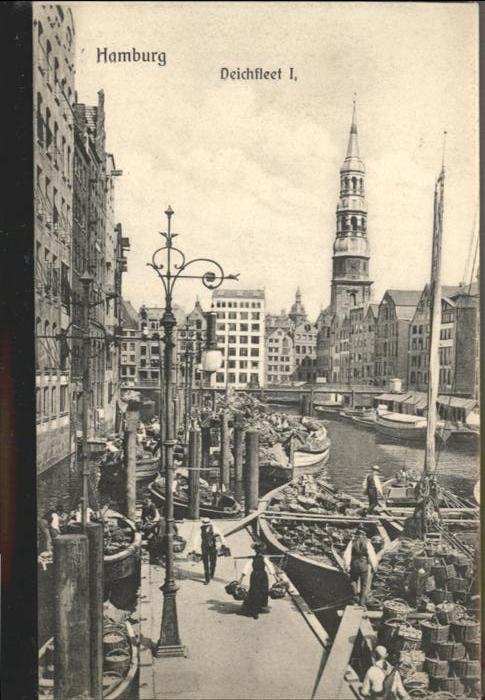 HAMBURG CITY Deichfleet Schiff Bruecke