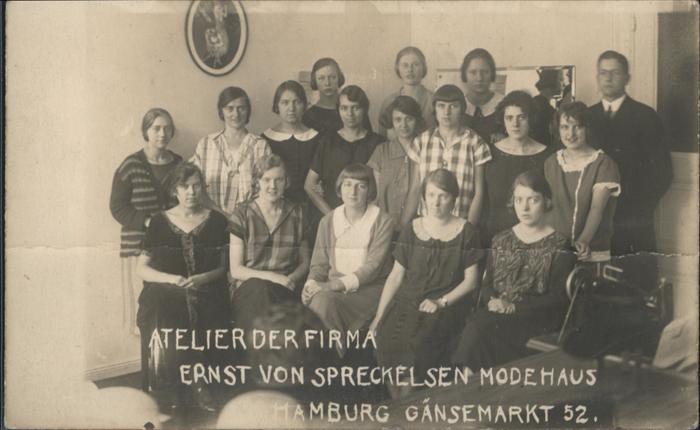 Hamburg Modehaus Ernst von Spreckelsen
Atelier