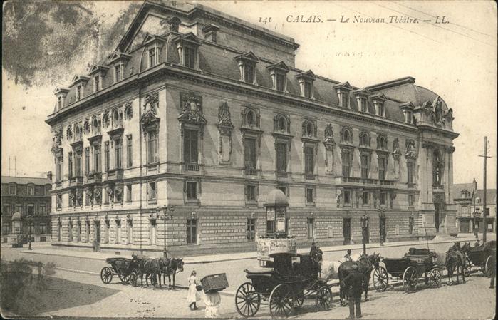 Calais Theatre Pferdekutschen