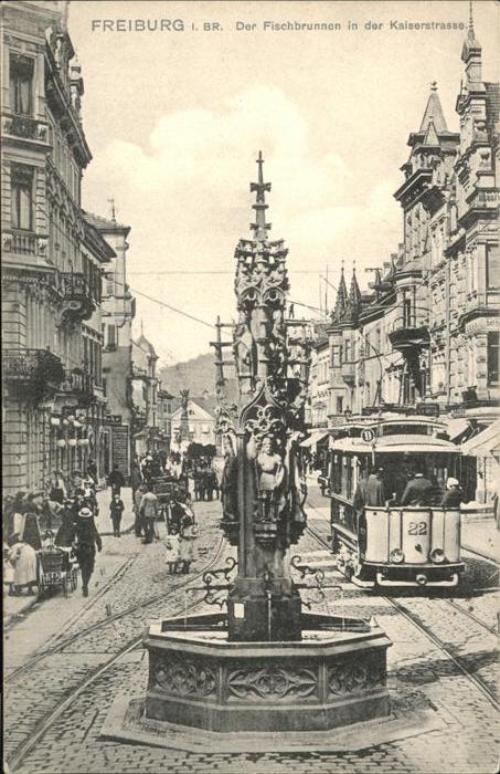 Freiburg Breisgau Fischbrunnen Kaiserstrasse Strassenbahn