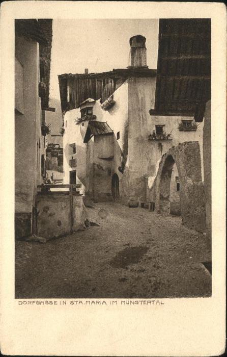 Sta Maria Muestair Dorfgasse Muenstertal