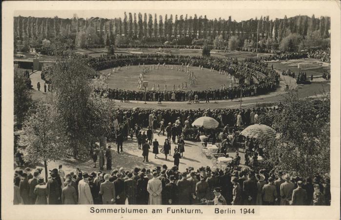 BERLIN  CITY Sommerblumen am Funkturm