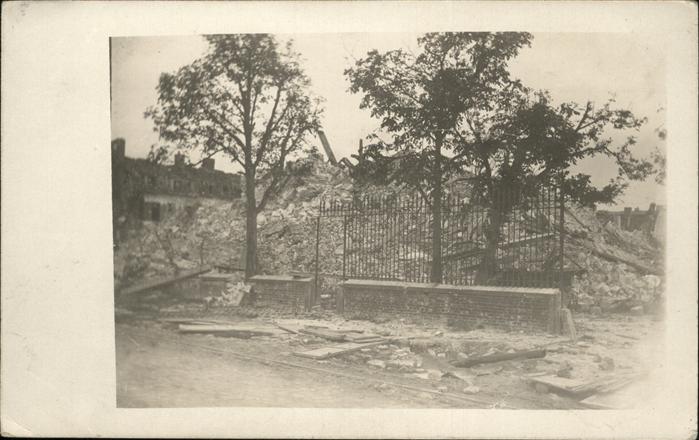 La Bassee Trümmer der Kirche