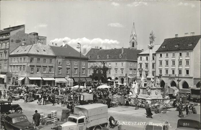 WIEN AT Neustadt Hauptplatz