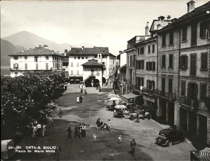 Orta San Giulio S. Giulio Piazza Dr. Mario Motta