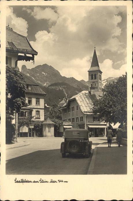 Saalfelden Steinernes Meer Kirche Auto