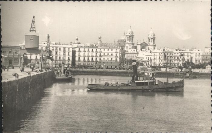 Cadiz Andalucia Schiff