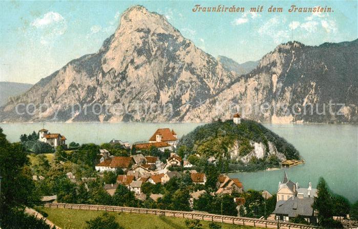 Traunkirchen mit dem Traunstein