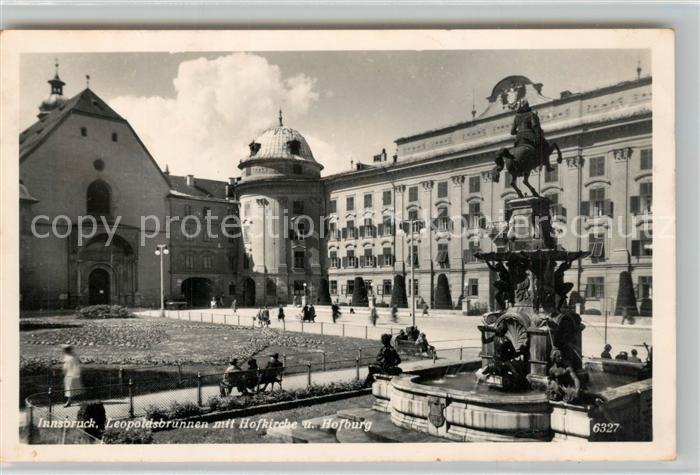 Innsbruck Leopoldsbrunnen Hofkirche Hofburg
