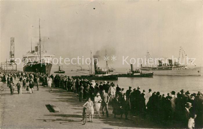 Schiffe Ships Navires Bremen Hafen